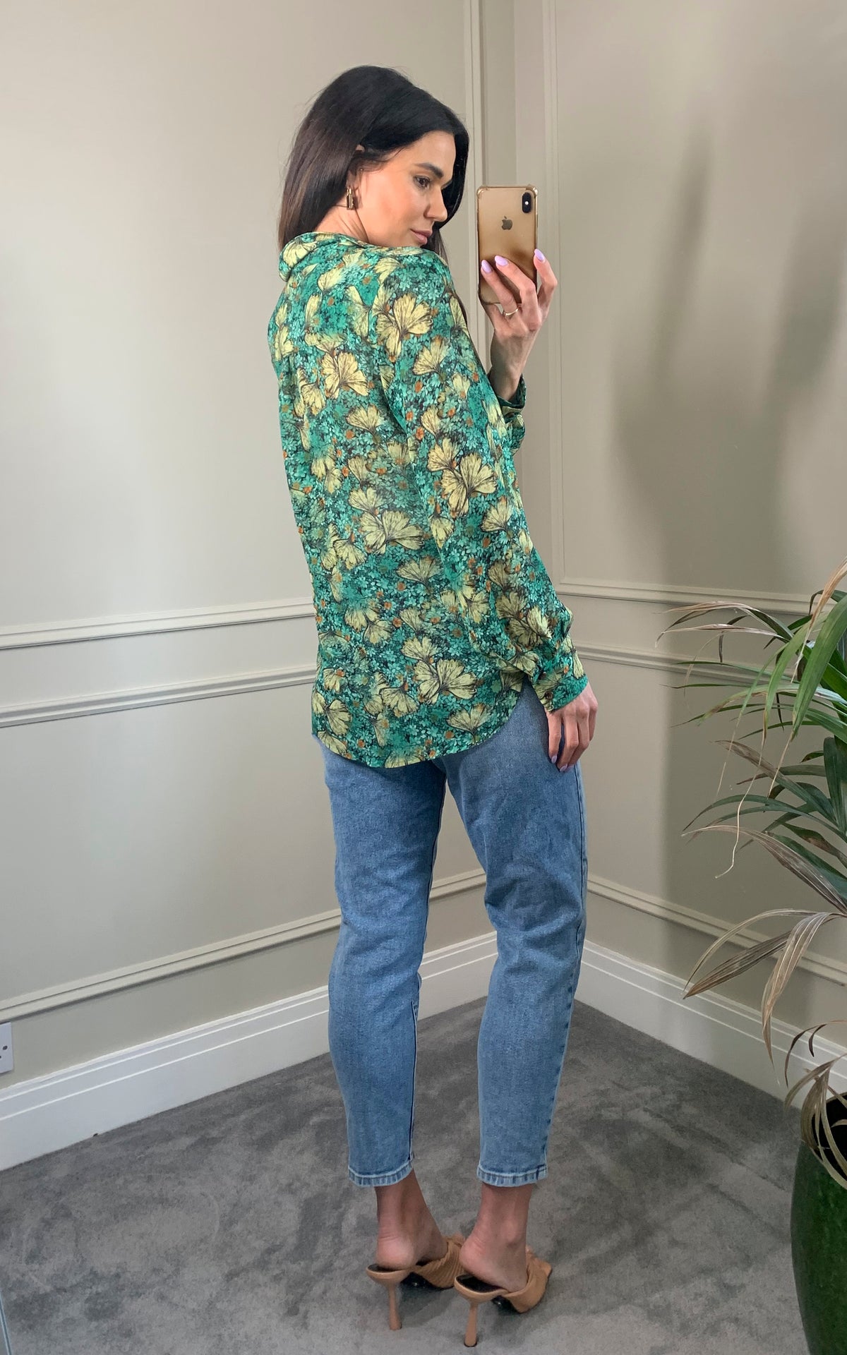 Multicolour print long sleeves collared blouse shirt in mint green