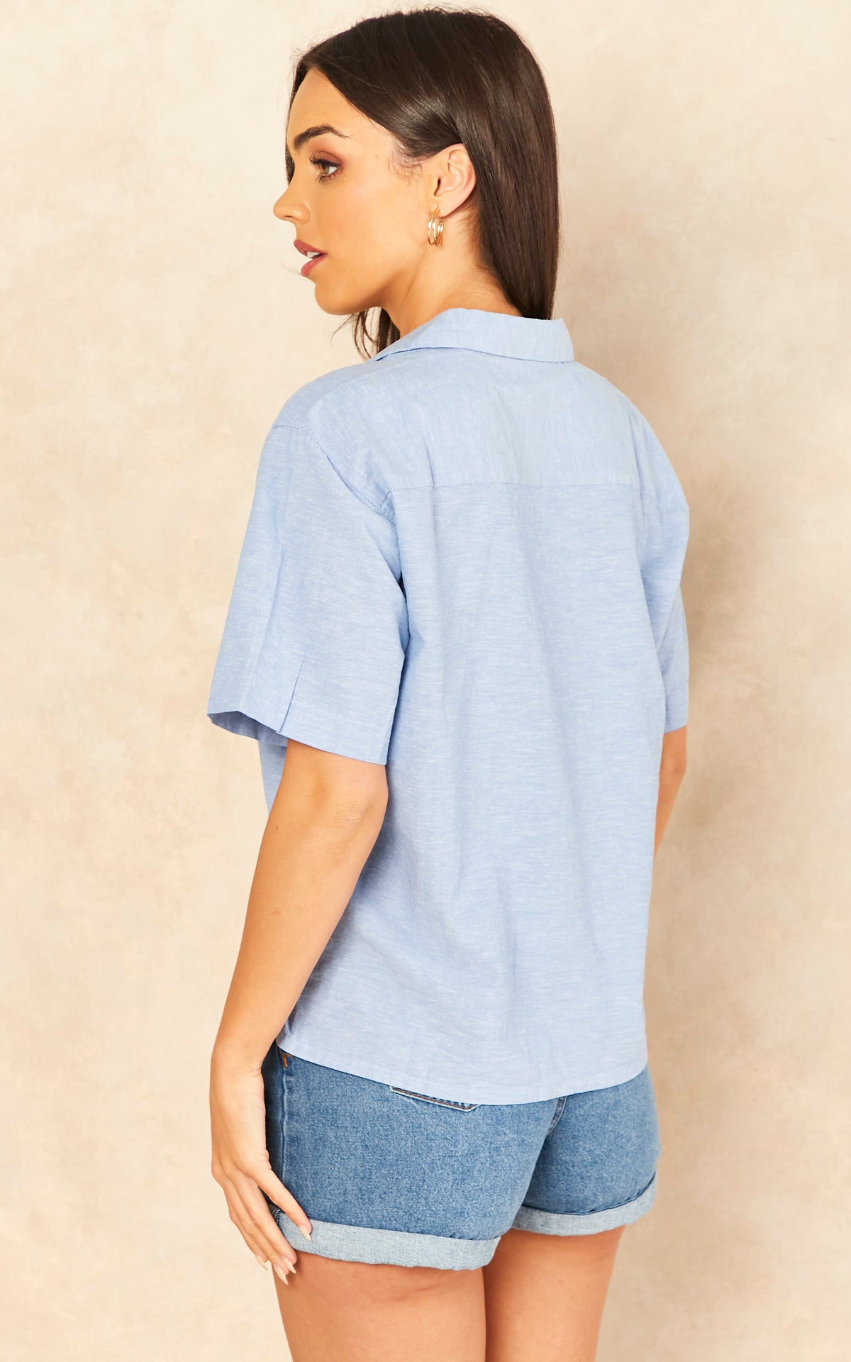 Short Sleeve Linen Shirt in Light Blue