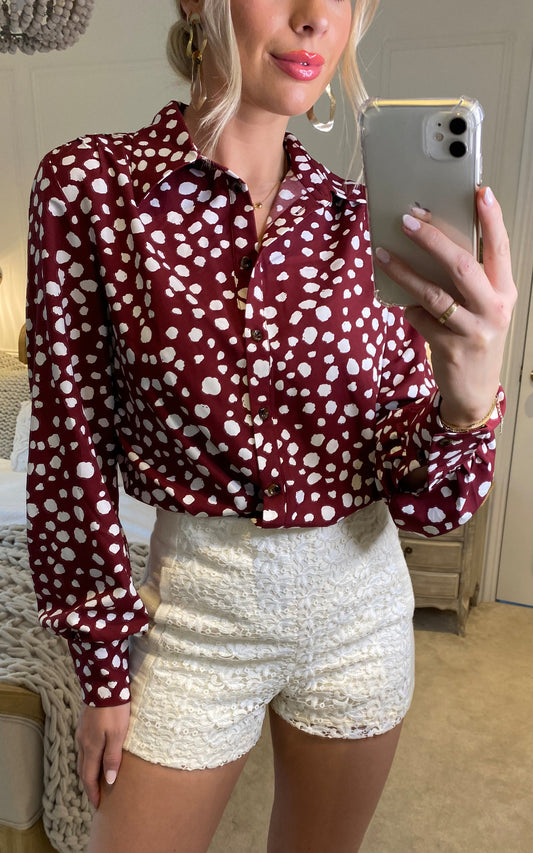 Leopard print long sleeves collared blouse shirt in burgundy