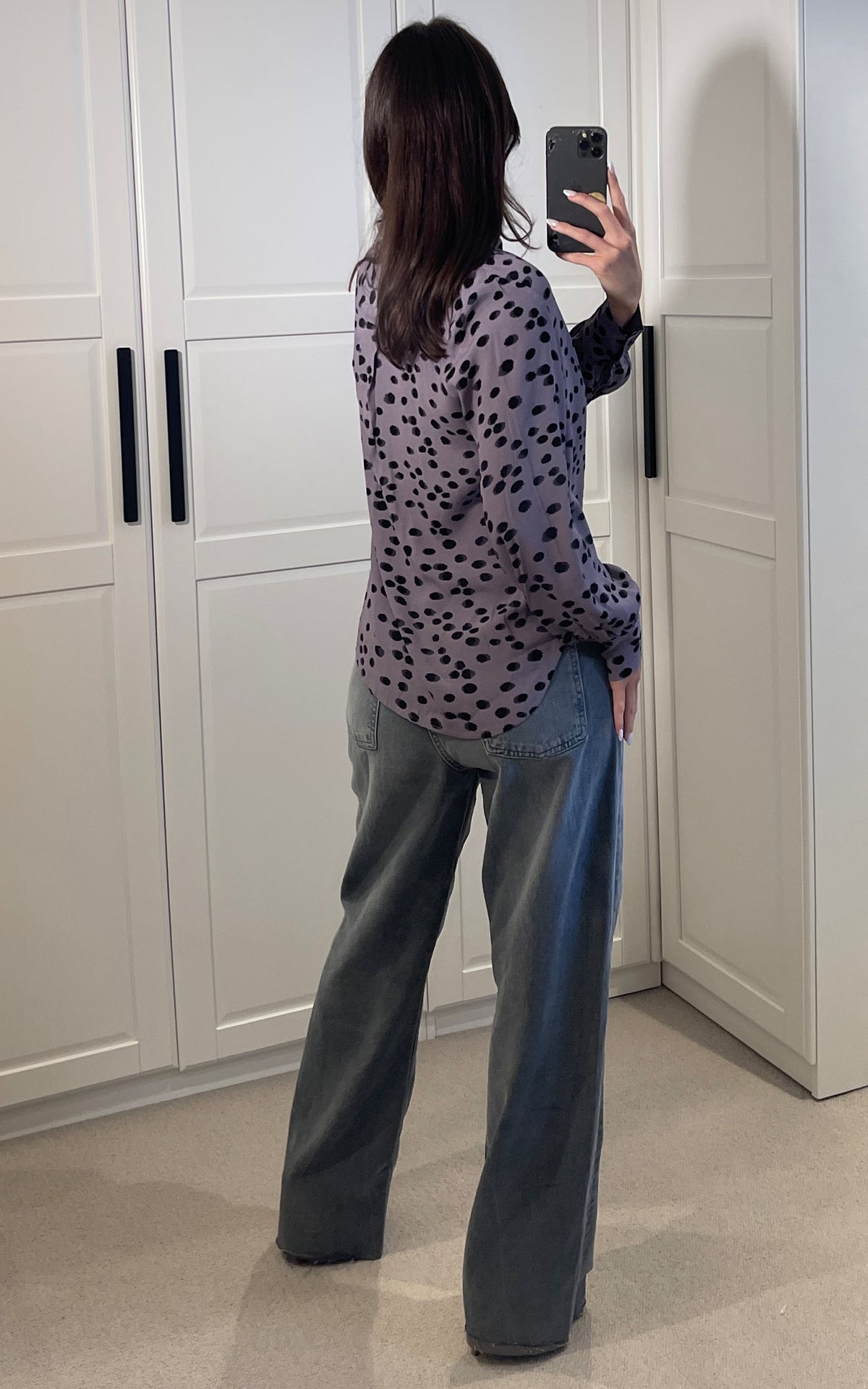 Black leopard print in Lilac shirt