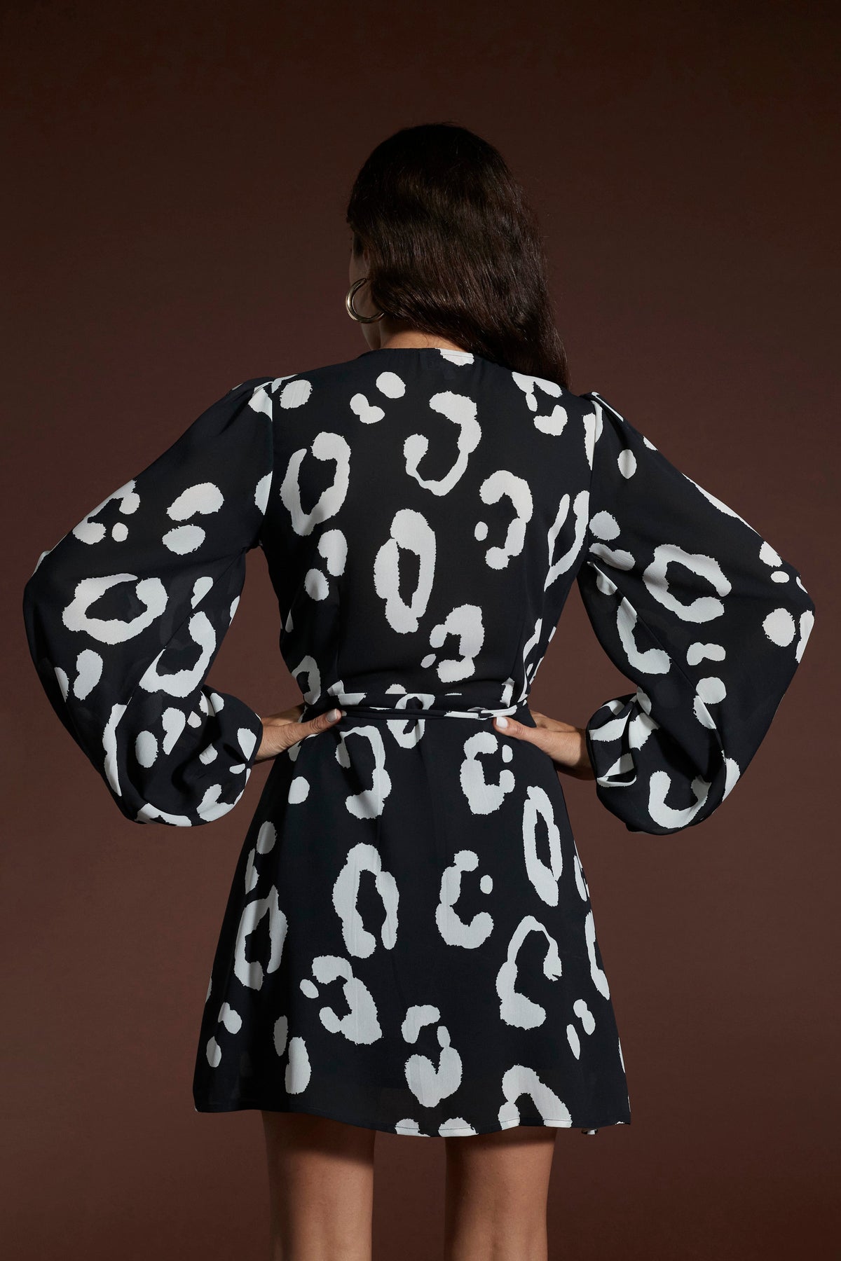 Ginger Mini Wrap Dress In Oversized Mono Leopard