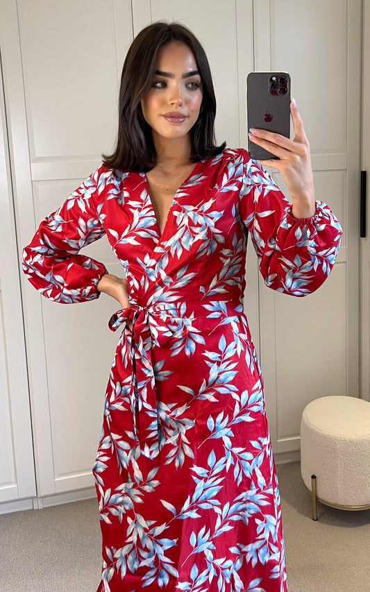 Floral print long sleeves wrap dress with belt fastening in red
