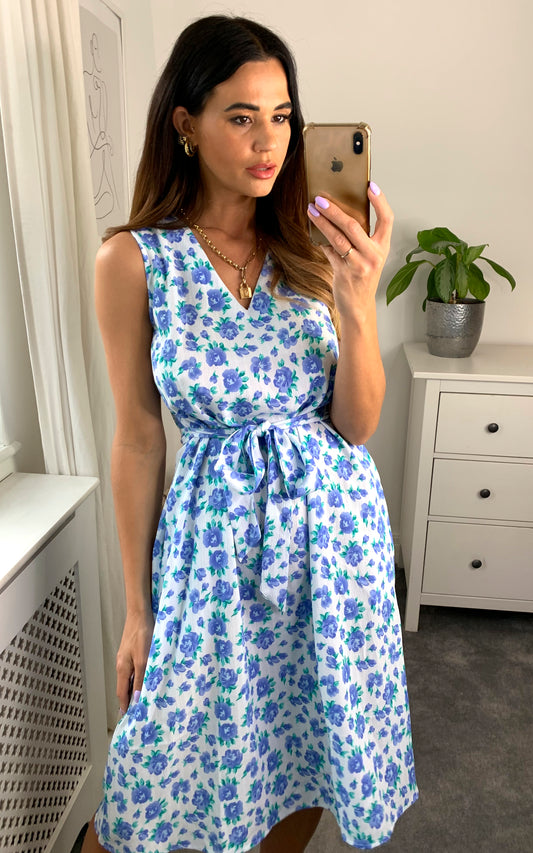 V-neck sleeveless blue floral midi dress with side pocket