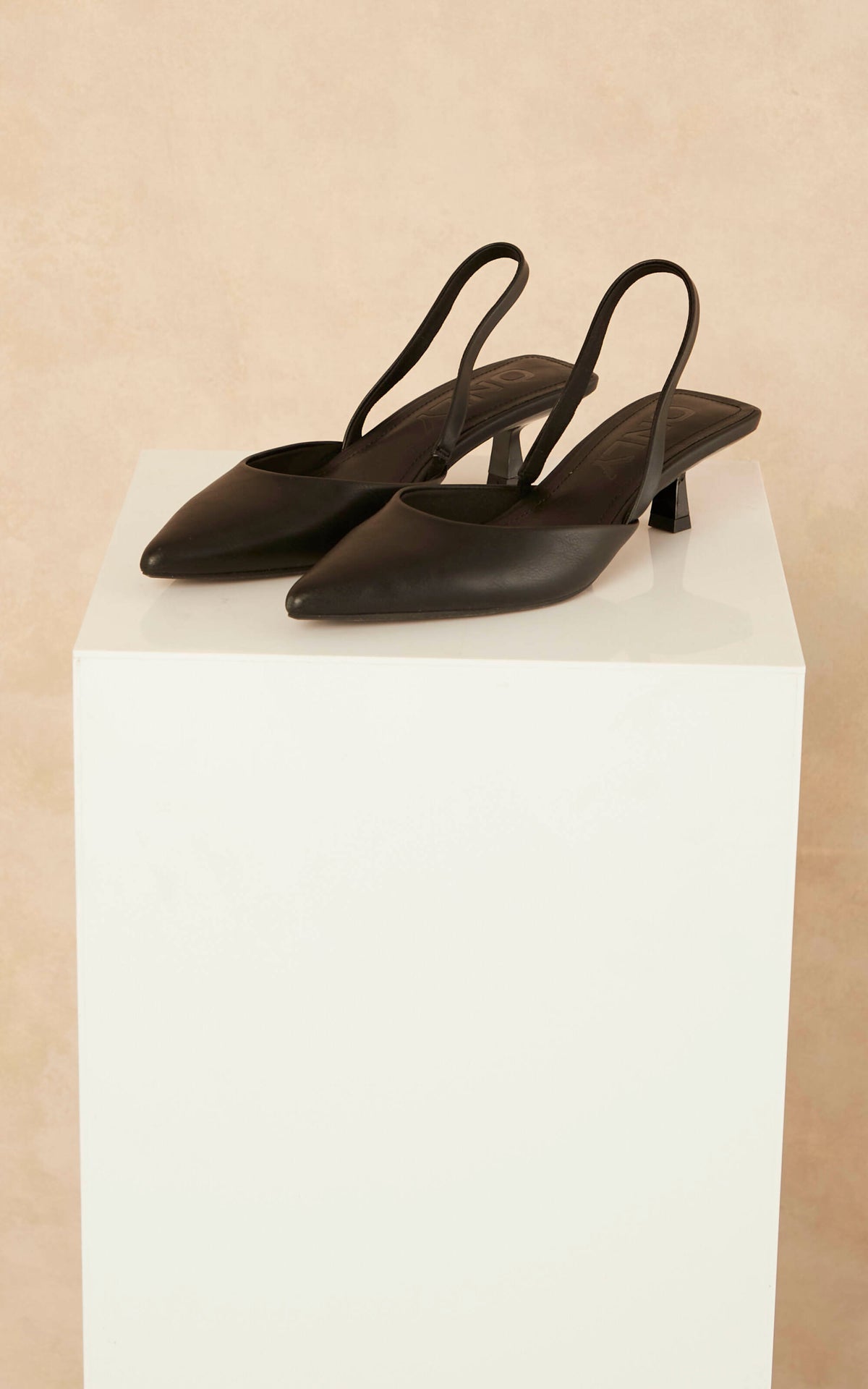 Sling Back Court Shoe in Black