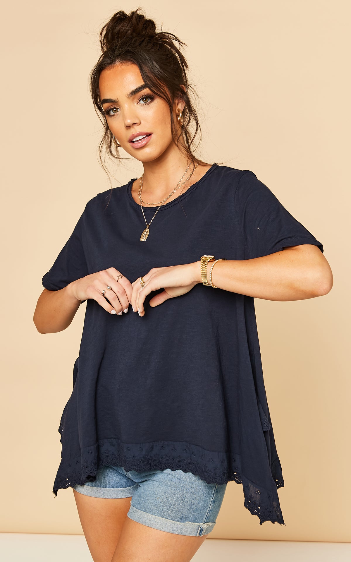 T Shirt with Broderie Hemline in Navy