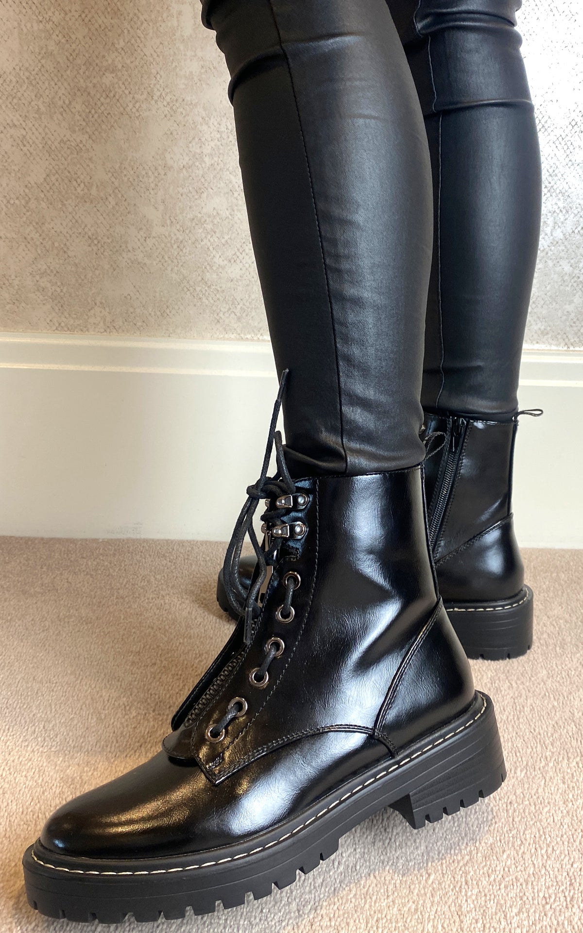 Combat Boot in Black PU