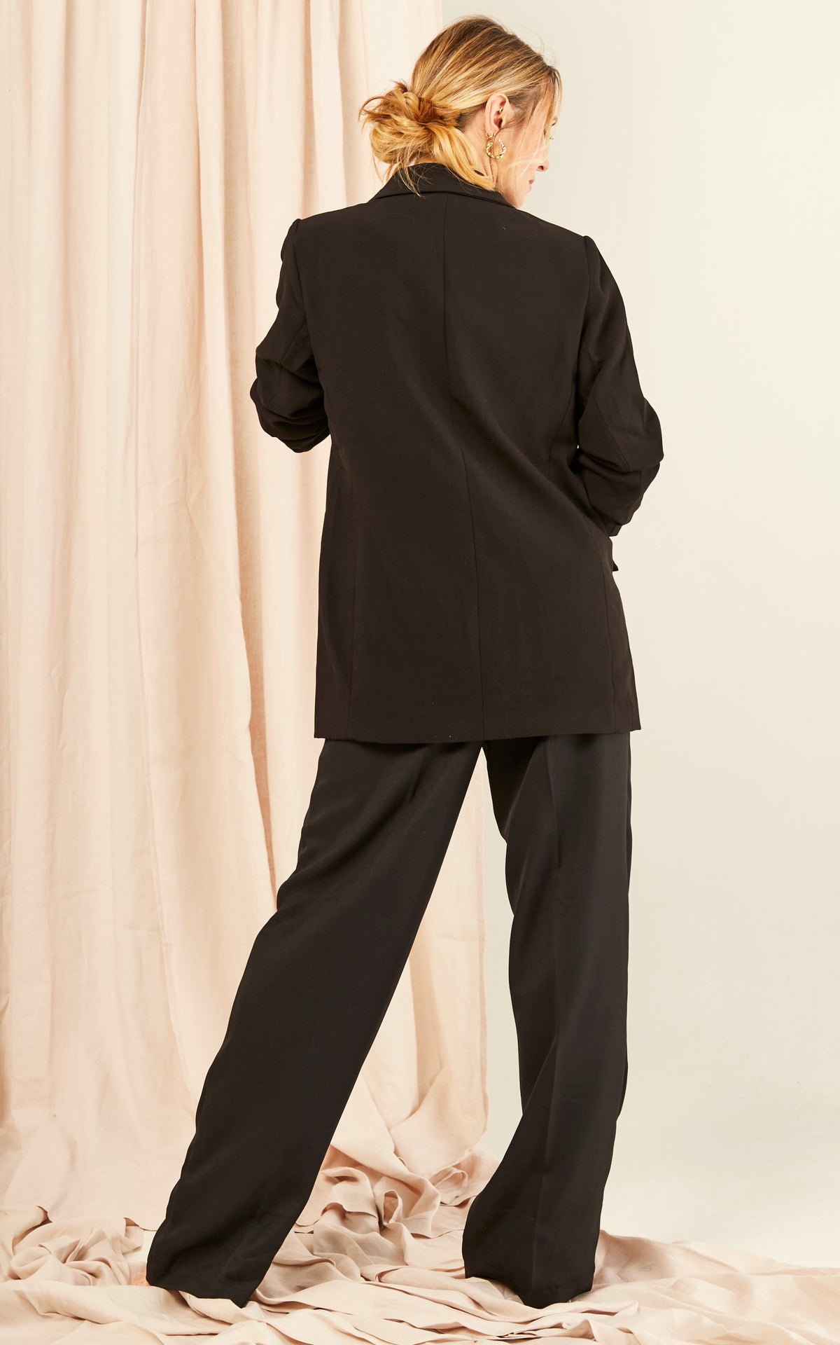 Single Breast Blazer in Black