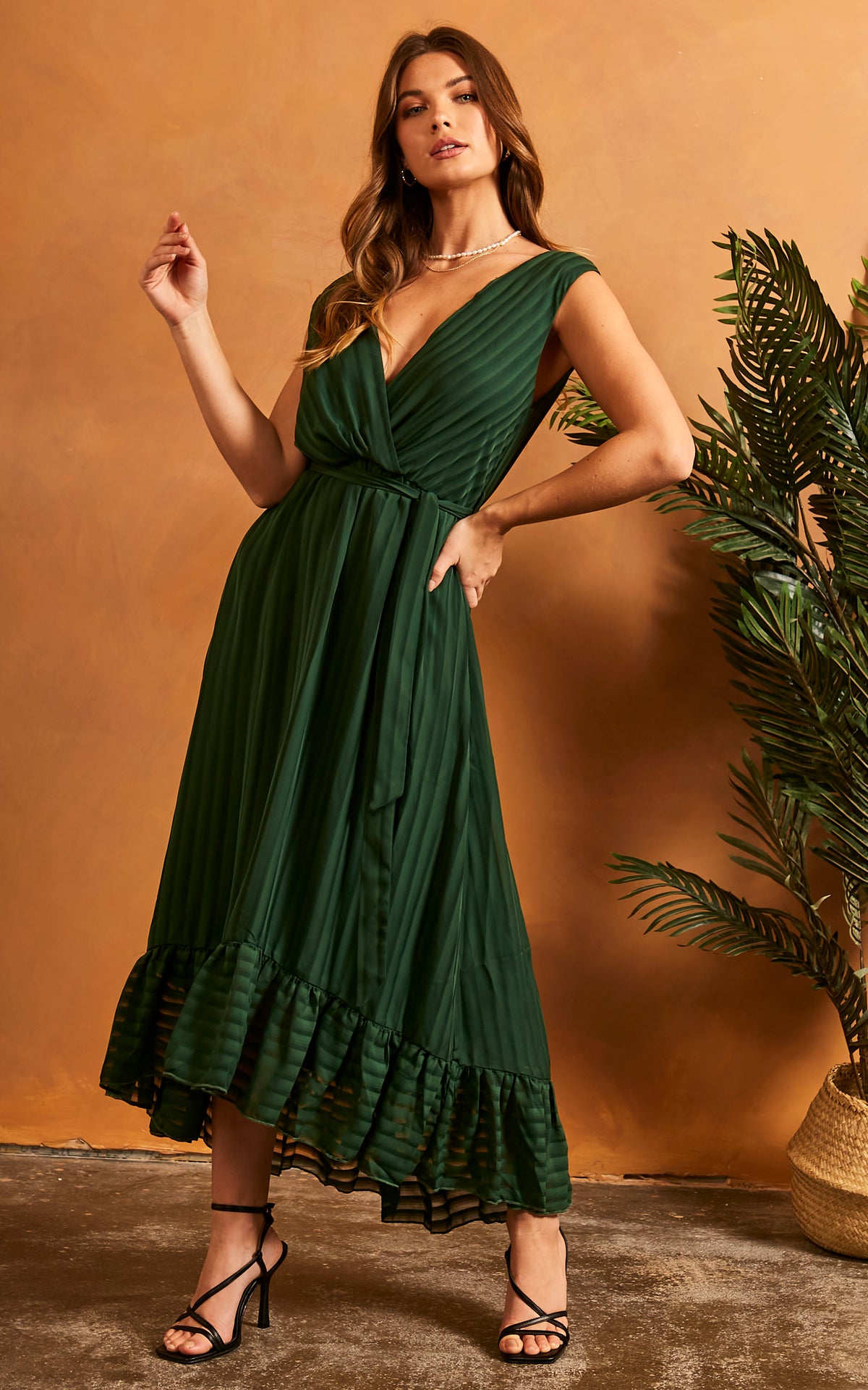 Sleeveless Plunge Maxi Dress In Forest Green