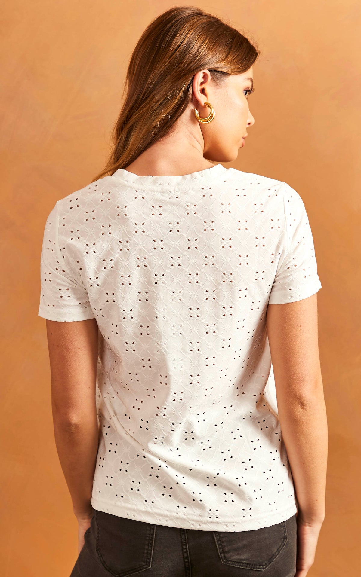 Broderie T-Shirt in White