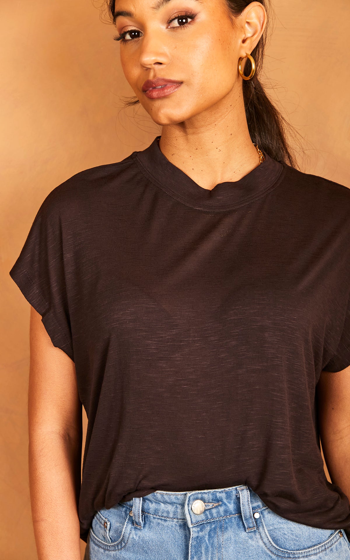 Short Sleeve High Neck T-Shirt in Black