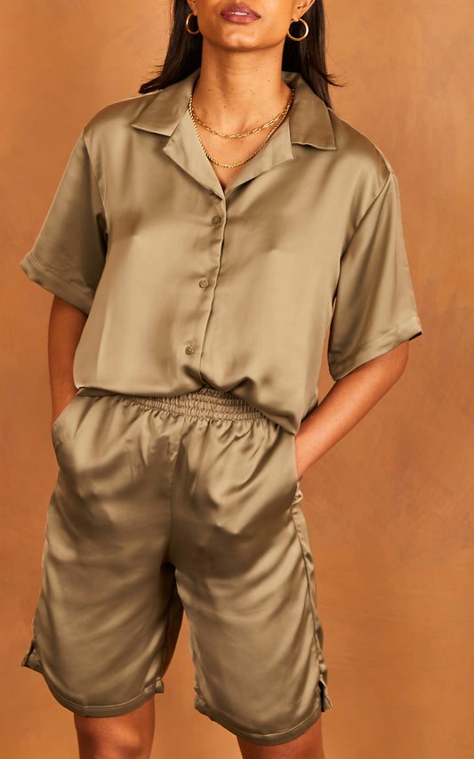 Relax Fit Satin Shorts in Brown