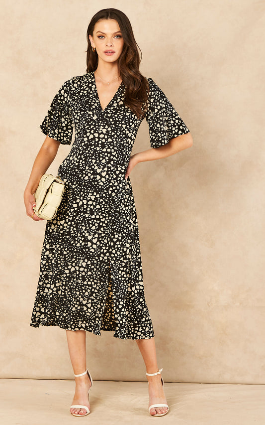 Heart Print Angel Sleeve Midi Dress in Black and White