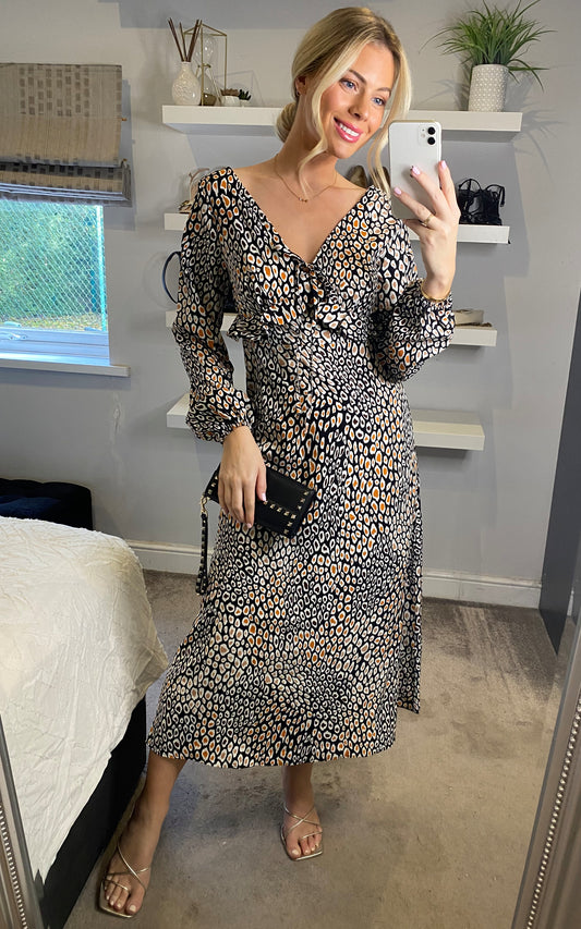 Long sleeves V-neck leopard maxi dress with frill detail in multicolour