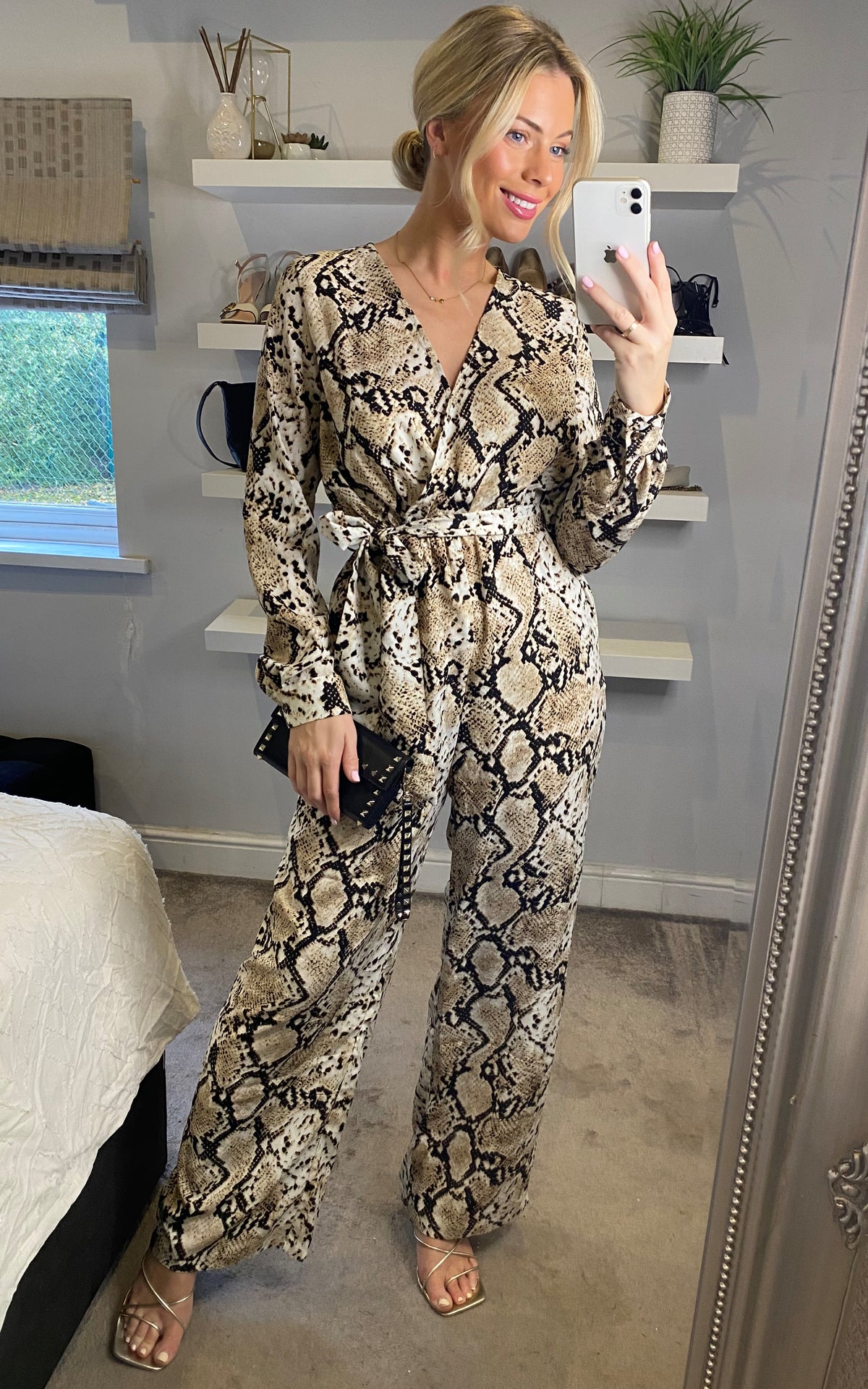 Python snakeskin print v-neck long sleeves jumpsuit