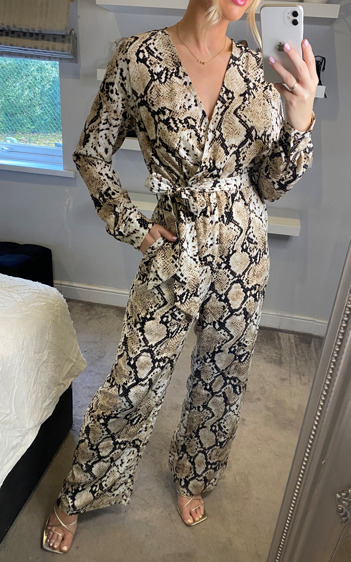Python snakeskin print v-neck long sleeves jumpsuit
