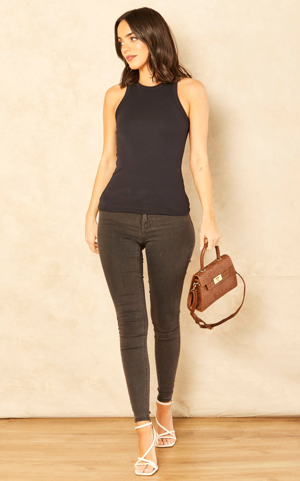 Sleeveless Tank Top in Black