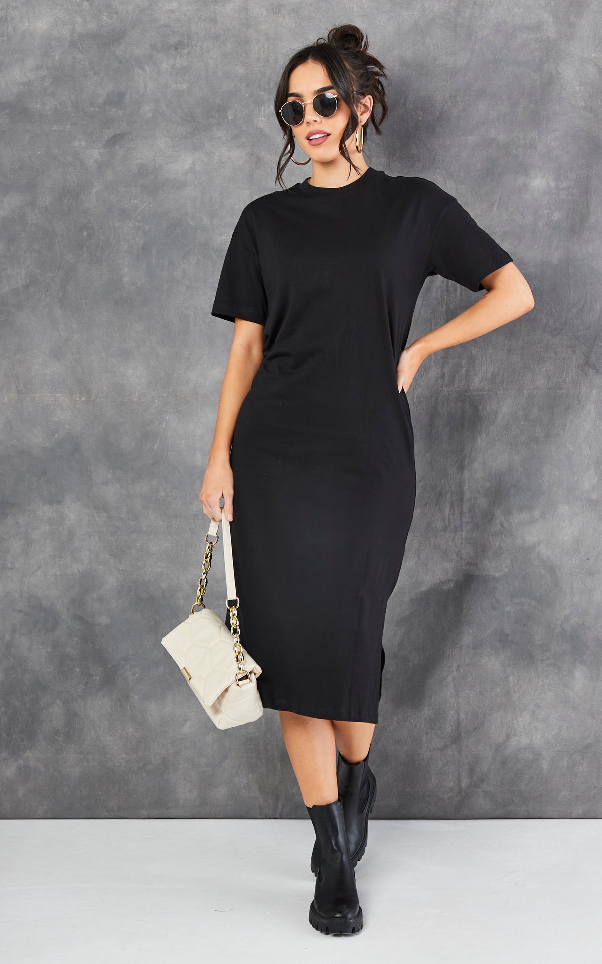 Short Sleeve Oversized Midi T-Shirt Dress in Black