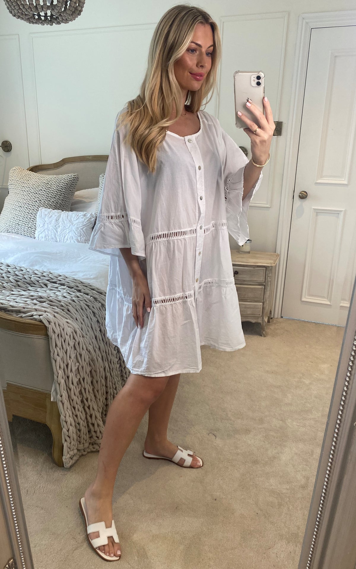 Short Sleeve Round Neck Ruffle Top in White