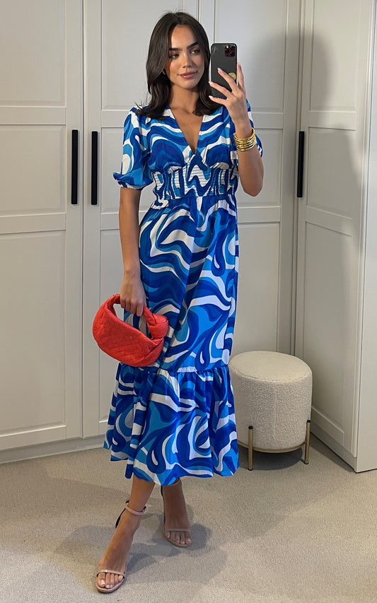 V neck geometric print short sleeves tiered maxi dress in blue