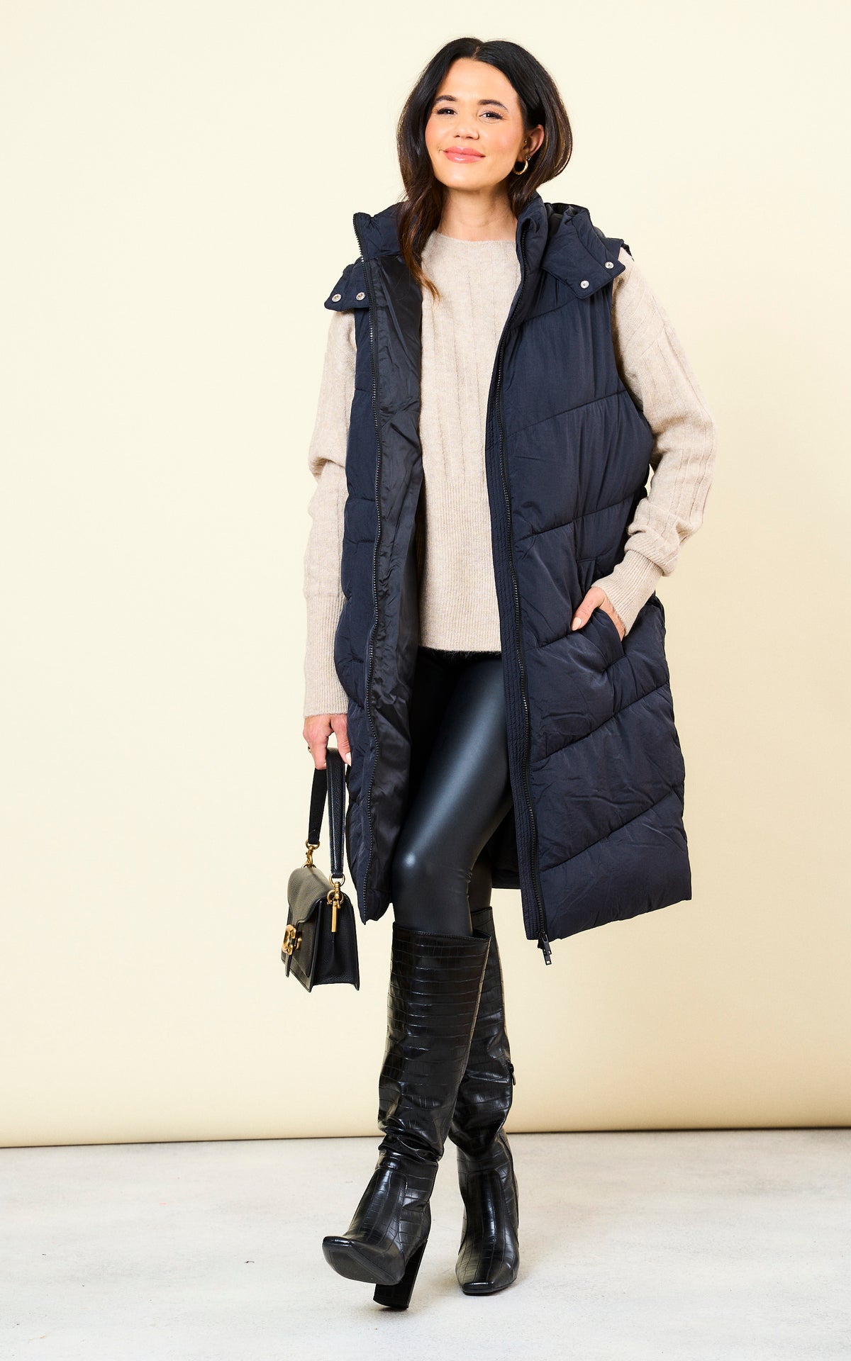 Hooded Puffer Gilet in Black