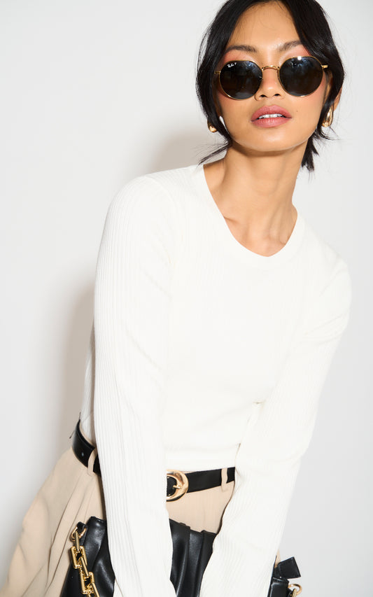 Long Sleeved Crew Neck Knitted Top in White