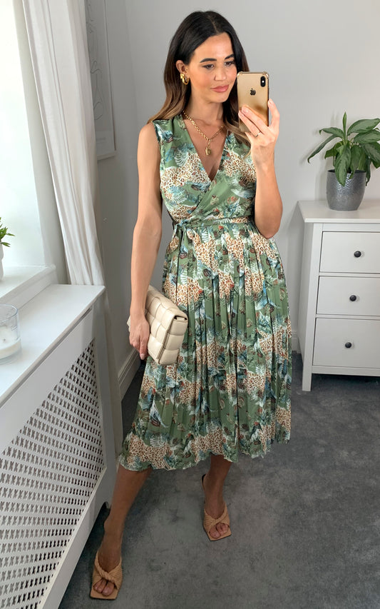 Green leopard and botanical floral print pleated sleeveless midi dress