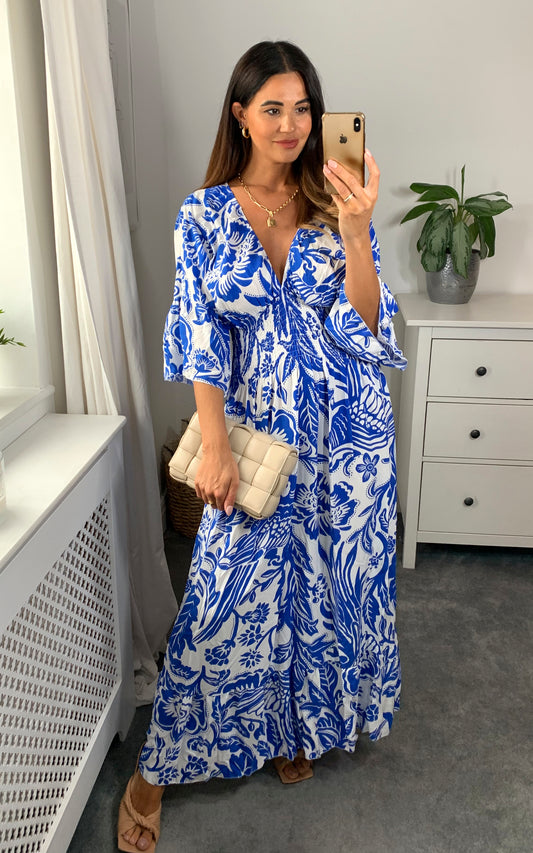 Oversized V Neck Detailed Floral Print Maxi Dress in Blue and White